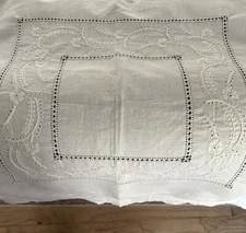 Vintage Tea Table Linen Tablecloth Needle Lace Drawnthread Embroidery Hemstitch