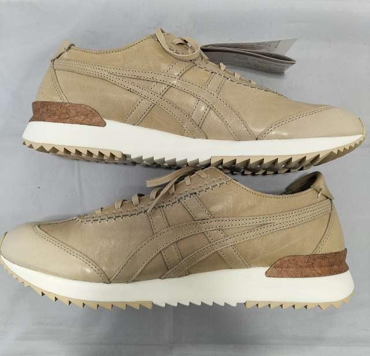 ONITSUKA TIGER D848L Sneakers Unused with tags and box US 9 UK8