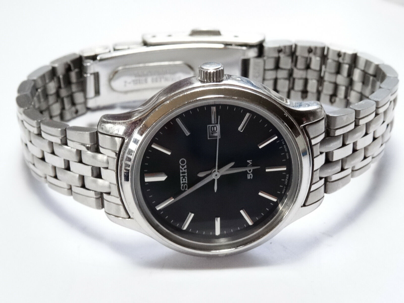 Sharp Seiko St. Steel 50M Mid-Size 30mm Date Watch Model 6N22-00E0 | eBay