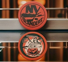 NEW YORK ISLANDERS NHL ORANGE MORTGAGE EXPO HAPPY HALLOWEEN SPONSOR PUCK 🇸🇰
