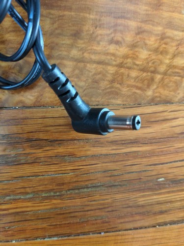 Hoioto AC/DC Adapter Power Cord Charger 19 Volt ADS-40SG-19-3 1.3 A - Picture 2 of 3