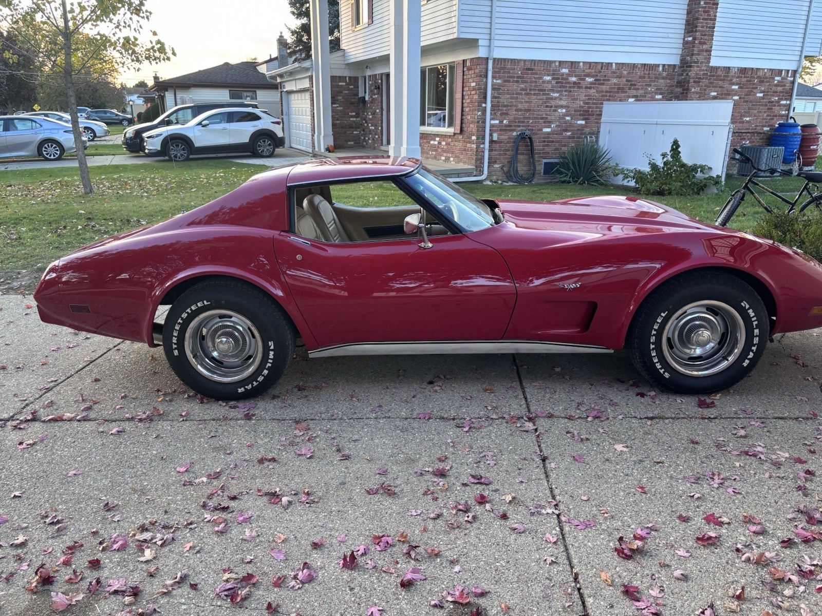 1977 Red Chevrolet Corvette   | C3 Corvette Photo 6