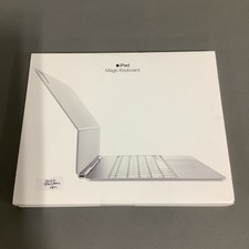 Apple iPad Magic Keyboard (A2974)- White