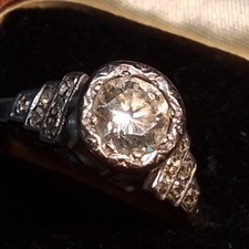 Platform Art Deco0.60 Carat Diamond  Solitaire Ring With diamond Accents 3.32g