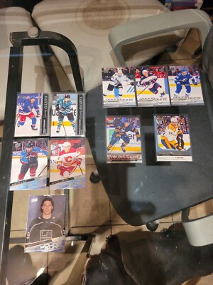 82 CARD LOT OF NHL ROOKIE CARDS WITH INSERTS AND YOUNG GUNS MORE RECENT YEARS