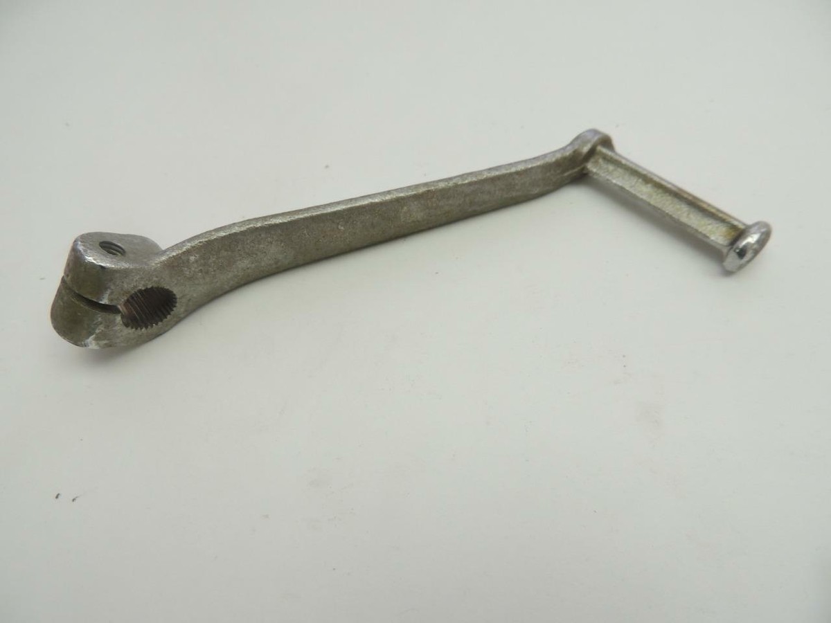 2H7-18111-00-93 NOS Yamaha Shift Pedal 1979 XS1100S XS1100SF
