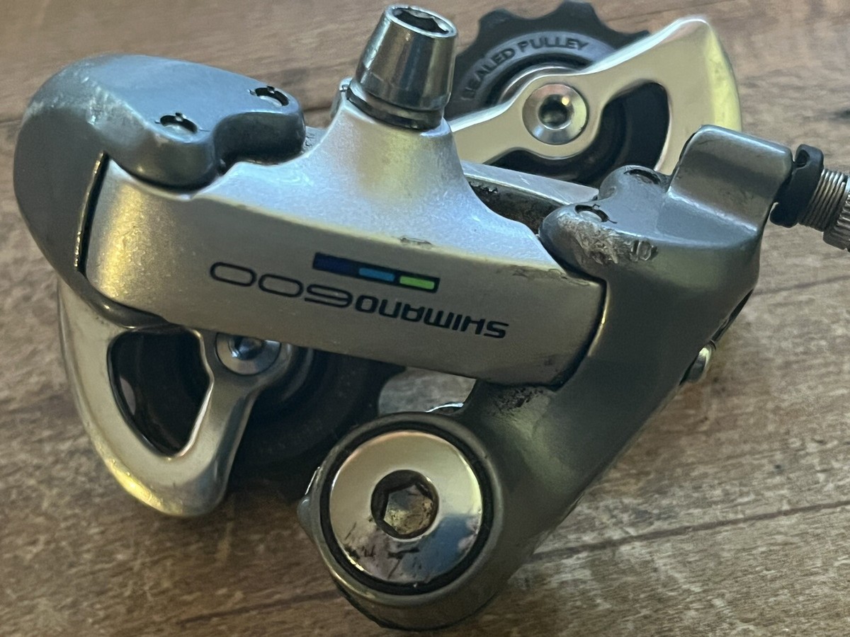 Dérailleur Arrière Vélo Vintage Shimano 600 Tri Couleur, Pièce Course Ancienne