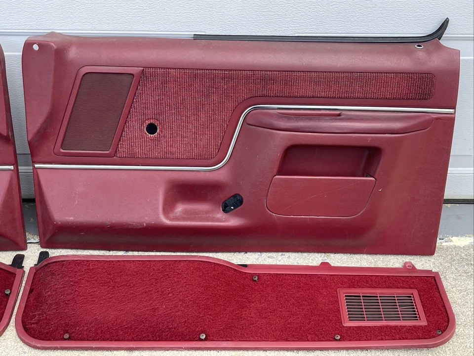 Juego de paneles de puerta Ford F150 F250 1987-1991 rojo Bronco OEM izquierda derecha (para piezas) Foto 3 de 4