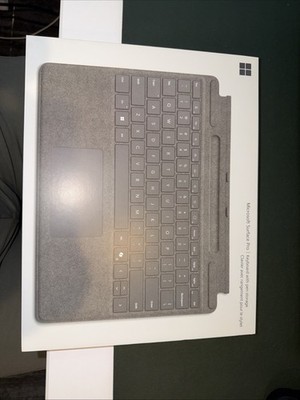 Microsoft Surface Pro Keyboard with Pen Storage Clavier Gray Model 1864