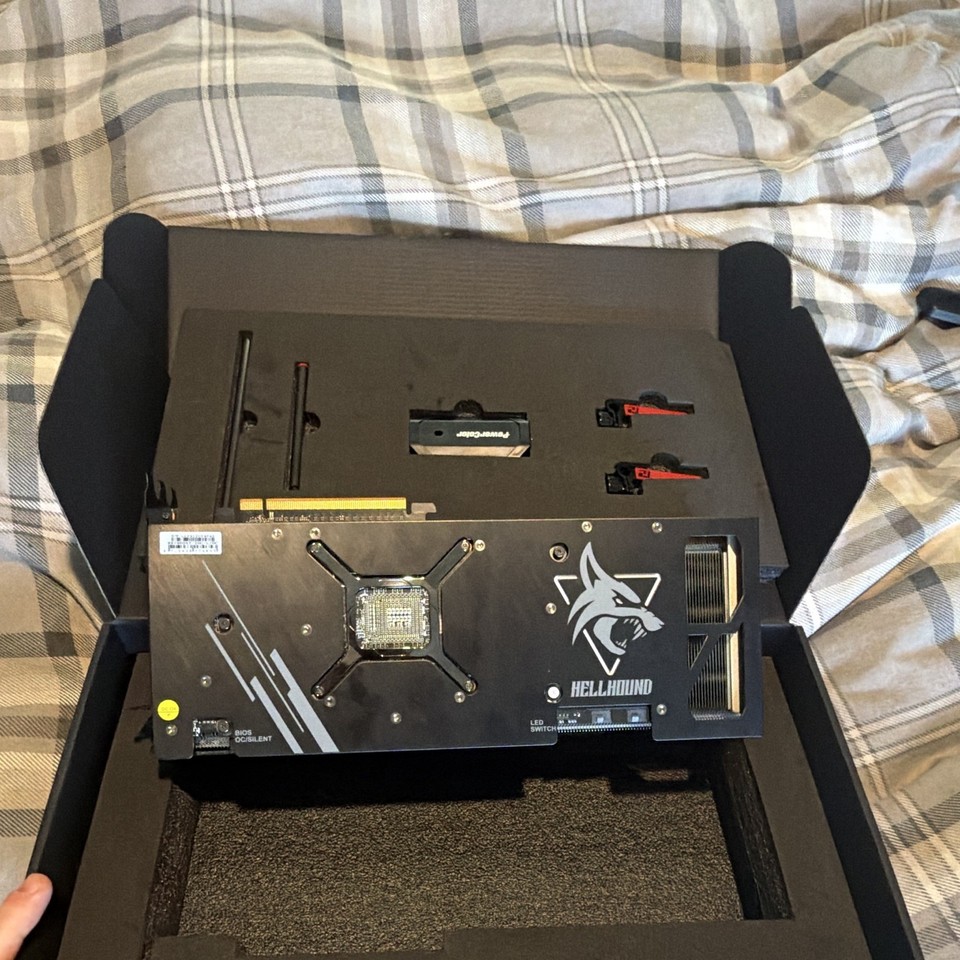 PowerColor Hellhound AMD Radeon RX 7900 XT 20GB Graphics Card DP HDMI ...