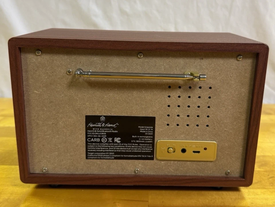 Tragbares AM/FM Bluetooth Radio Tonal Braun von Hearth & Hand mit Magnolia EUC - Bild 2 von 4