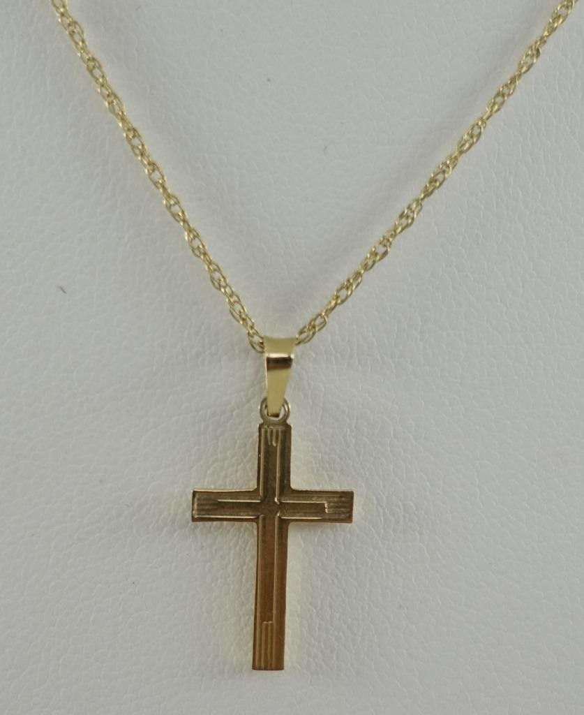 14K yellow gold ladies 18