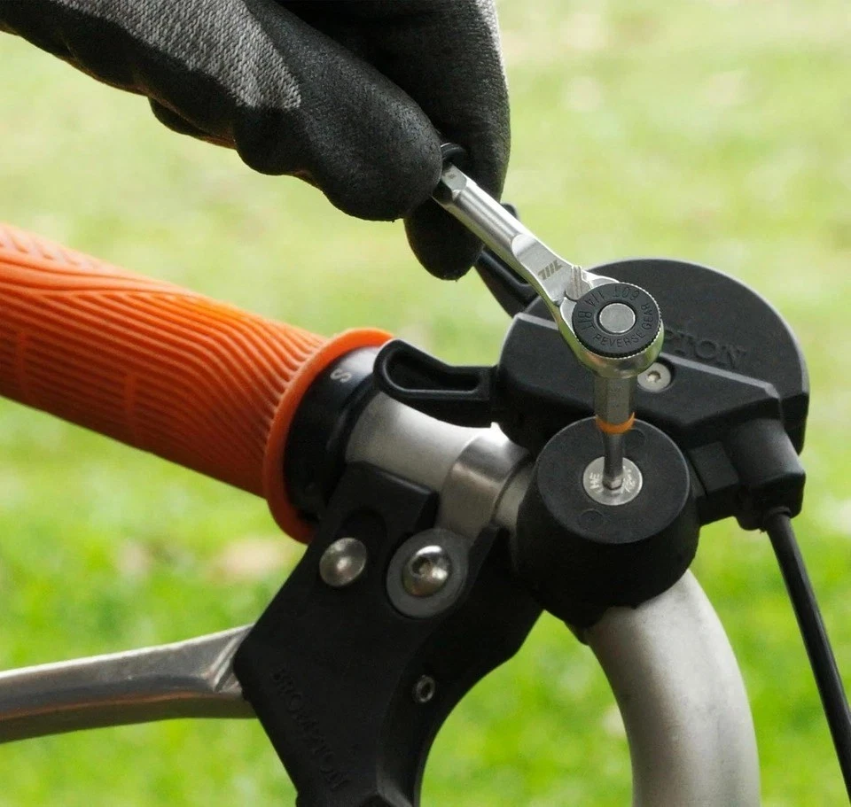 Hex End EDC Ratchet Wrench and 8 PCS 50Mm Bit Bundle - Accessory for Tools with - Image 3 of 4