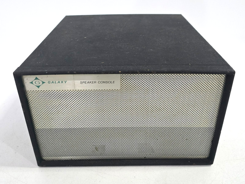 Galaxy V Ham Radio Transceiver Speaker Console