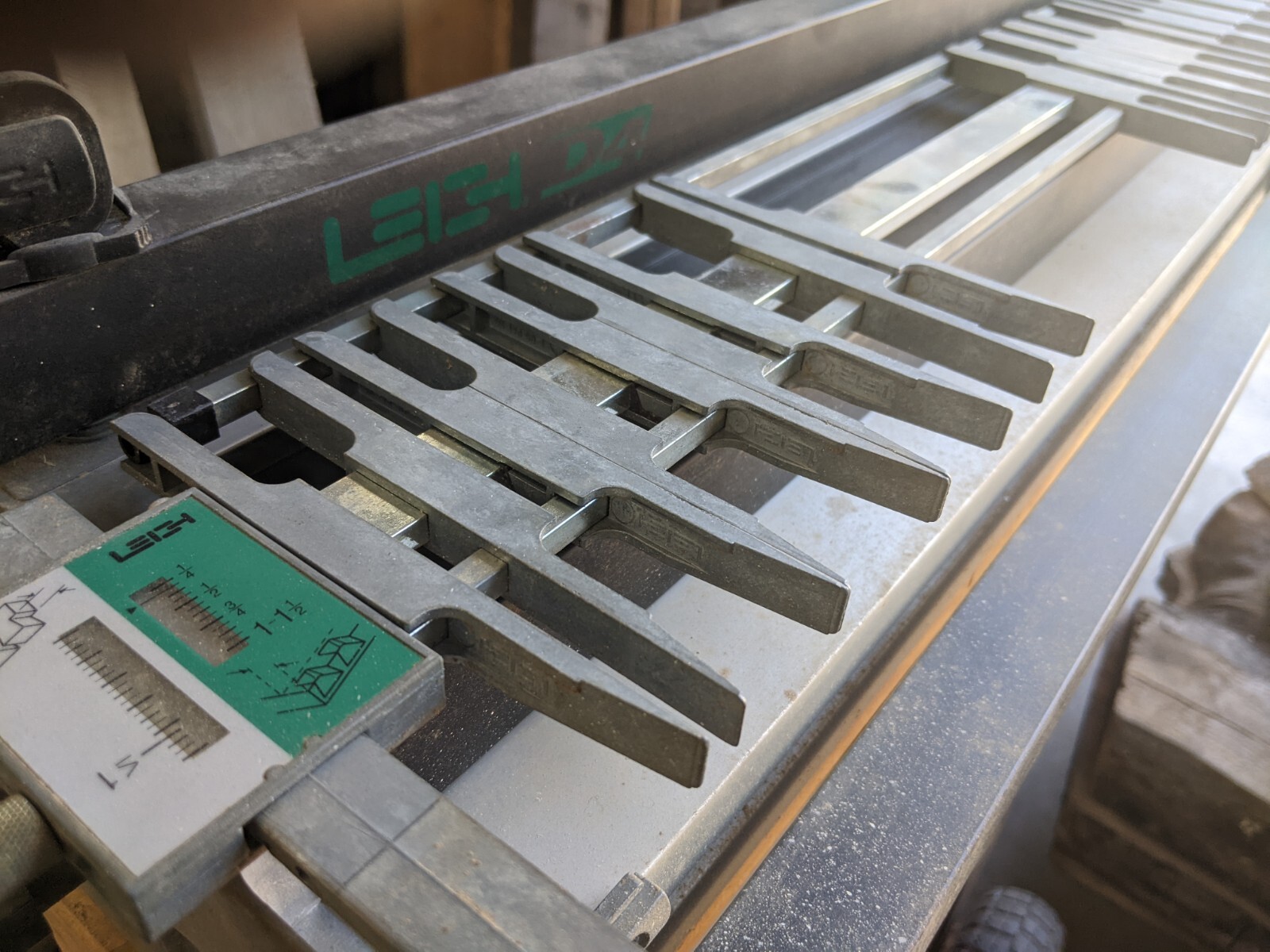 24" Leigh D4 Dovetail Jig Excellent Condition eBay