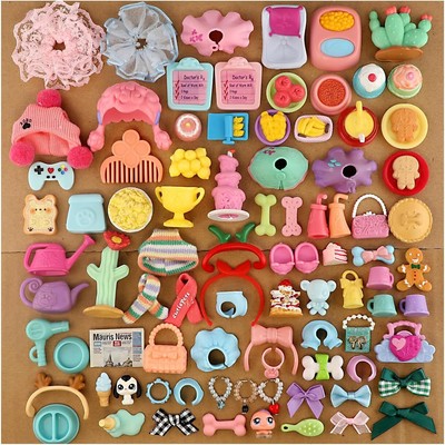 15pcs Random lps Accessories Bag, Snowflake Mugs Scarf Ice Cream Collar Necklace