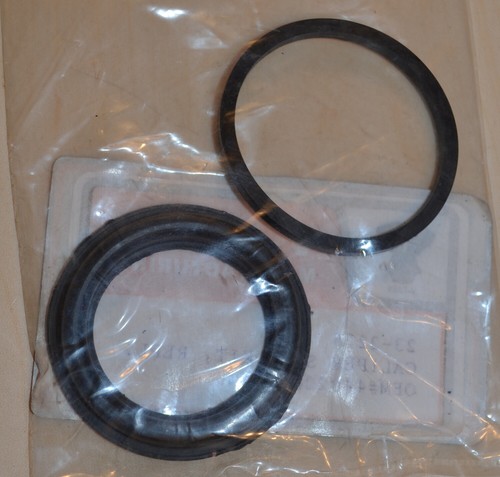 Harley Dust Boot/Seal for Front Brake Caliper Number 23-2275 - Bild 2 von 3
