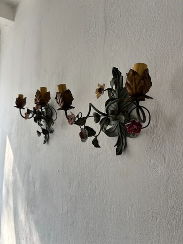 ~19th Century Italian Tole and Porcelain Roses Polychrome Sconces~ - Picture 4 of 11