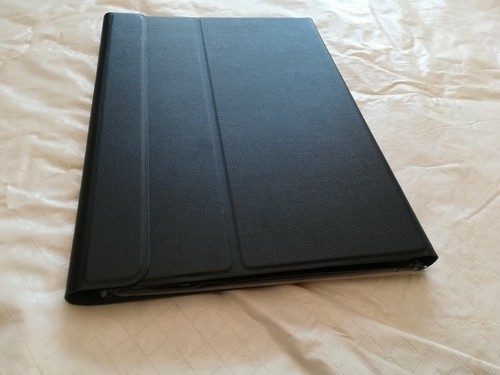 Bluetooth Keyboard with trackpad and Leatherette Tablet Cover for Win, iOS, Andr - Picture 2 of 12