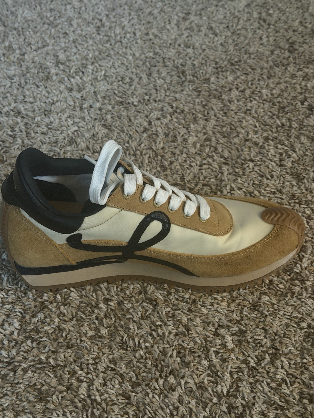 Authentic Loewe Flow Runner Shitake Tan Suede EU … - image 10