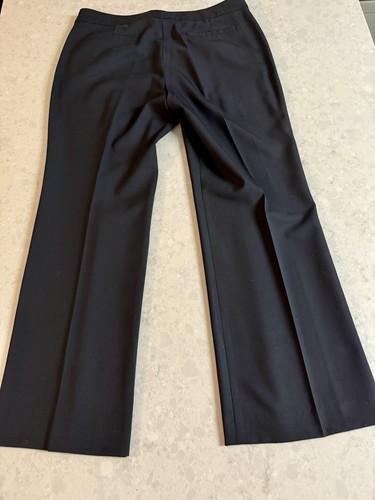 Anne Klein schwarzer Hosenanzug Größe 10. 3-teiliger Blazer mit Prinzessin-Nähten, Hose Scrf - Bild 11 von 14