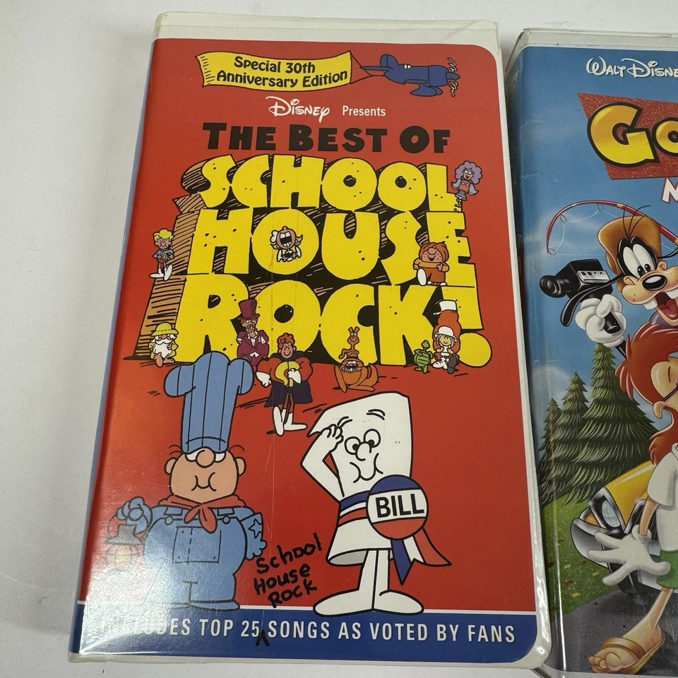 Lot of 3 VHS Clamshell Walt Disney School House Rocks Goofy Movie Monsters Inc Foto 2 de 4