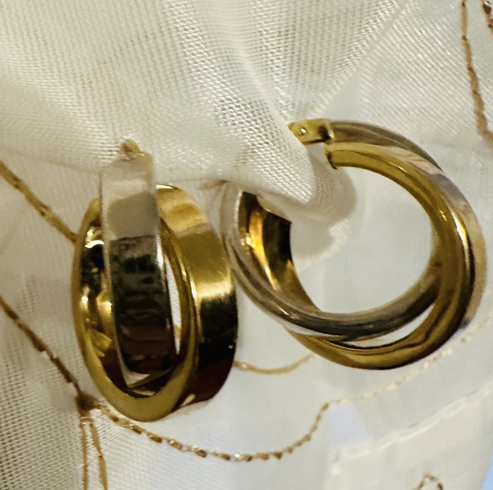 14K Solid Two Tone Gold Double Round Medium Hoop … - image 4