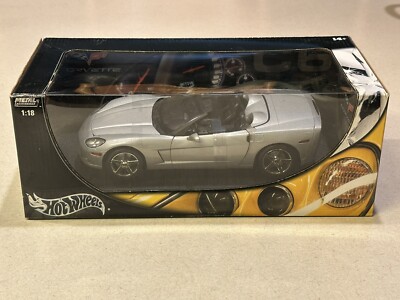 Hot Wheels 1:18 - Chevrolet Corvette C6 Convertible - Silver