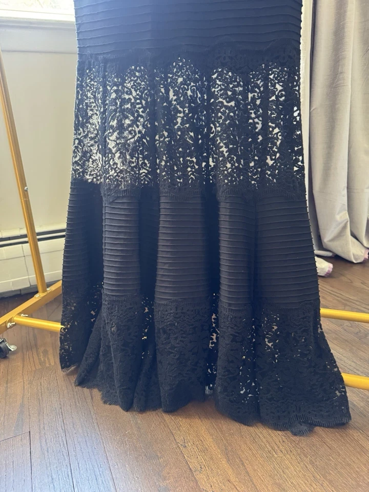 NEW  Tadashi Shoji Women's Sleeveless Gown BEAUTIFUL ~ Brand new with tags - Image 4 of 4