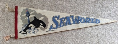 Sea World San Diego (1973) Theme Park Pennant Flag - vintage