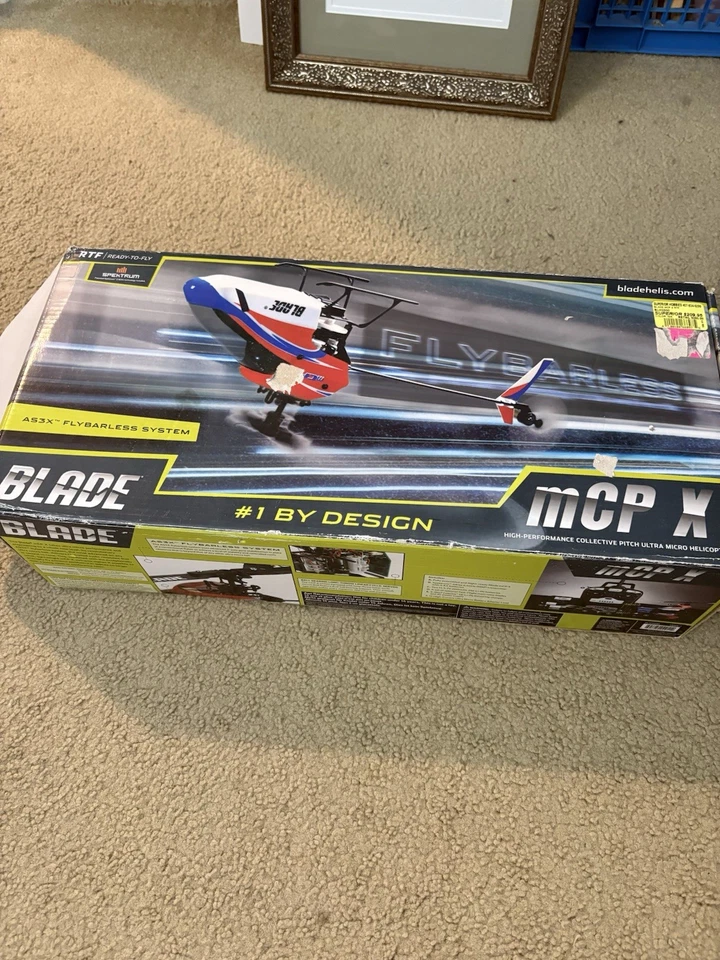 RC Helicopter Blade MCP X (BLH3500) with Spectrum DX4e Transmitter - Image 3 of 4