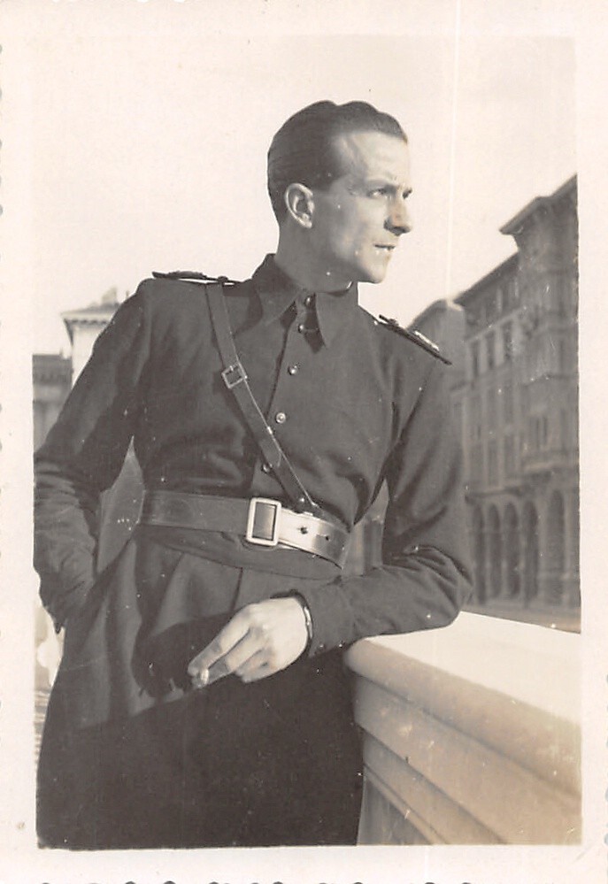 Foto 1 di 2