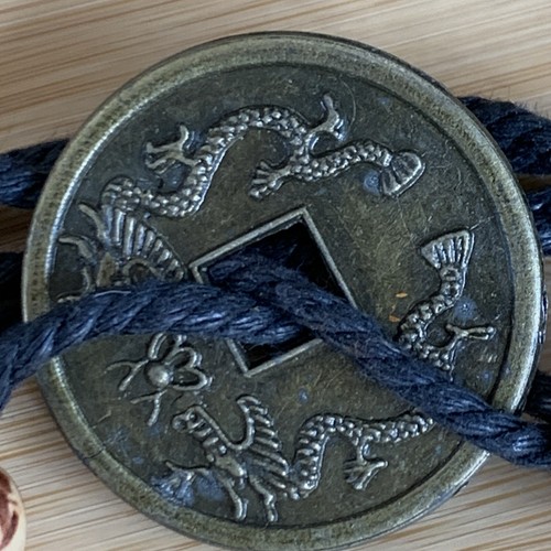VINTAGE WOMEN’S TIE SASH BOHO BELT CHINESE TOKENS BLACK CORD BOHEMIAN BB3 - Picture 9 of 10