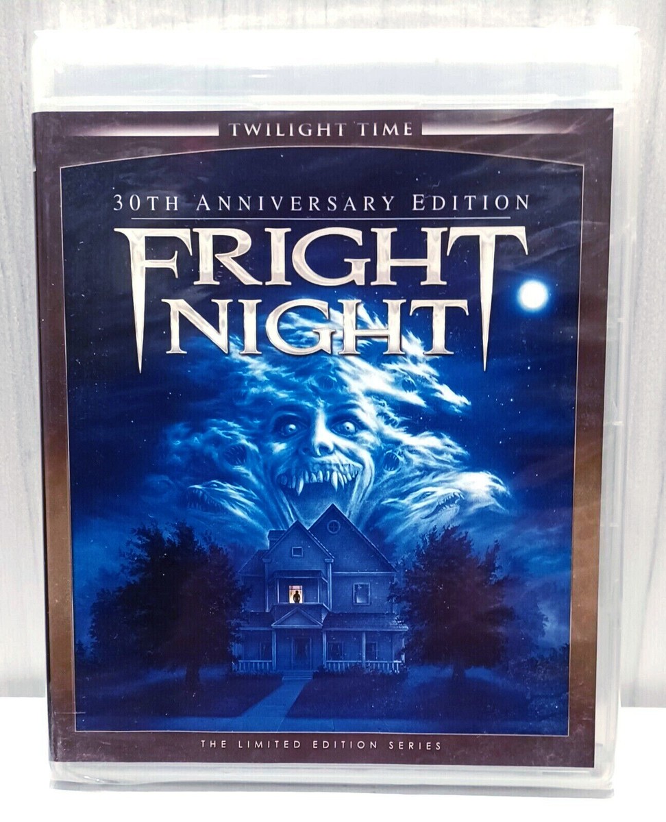 フライトナイト('85米)　Blu-ray Amazon.co.jp: フライトナイト [Blu-ray] : クリス・サランドン