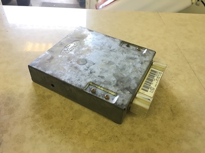 FORD OEM ENGINE COMPUTER BOX E5DF-12A650-U2B