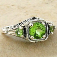 GENUINE PERIDOT ART DECO STYLE THREE-STONE 925 STERLING SILVER RING     514X