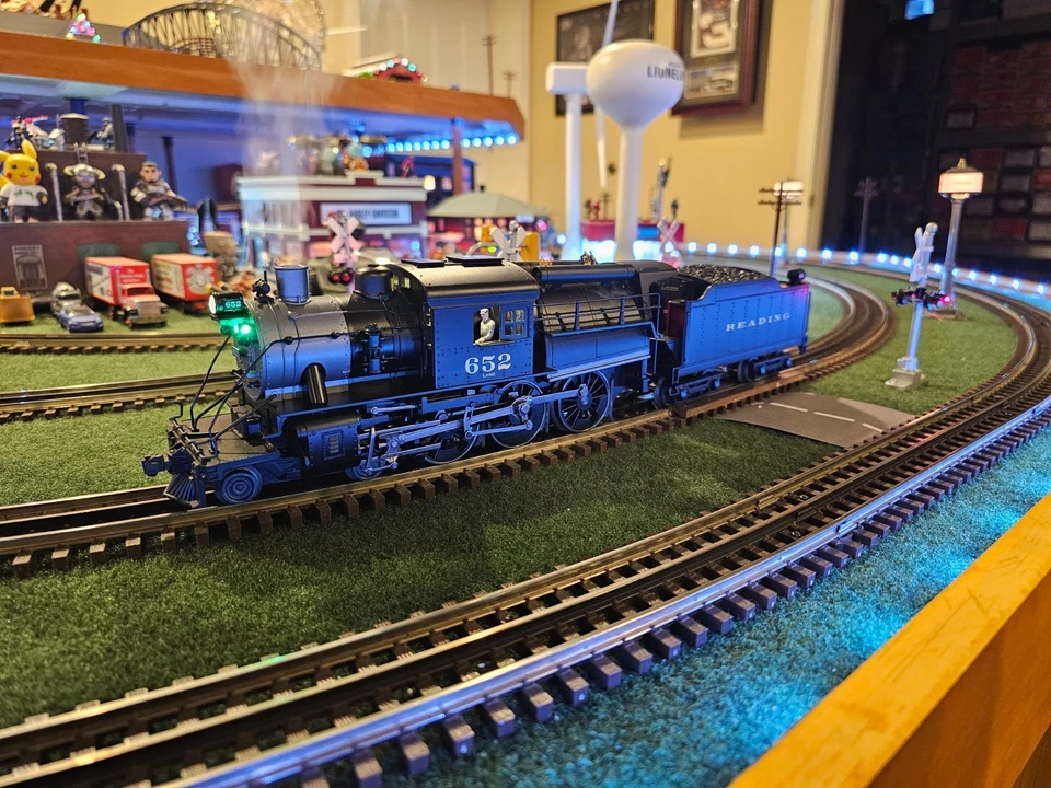 Lionel LEGACY 2131440 Reading 4-6-0 Camelback steam engine #652 - Image 2 of 4