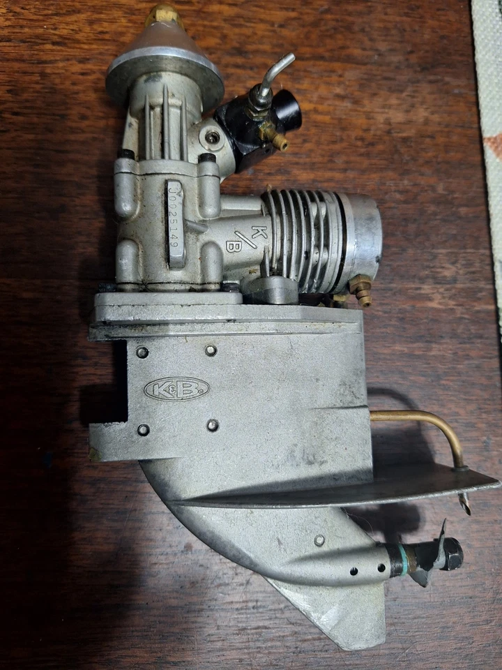 R/C Nitro/Glow plug K&B 3.5 outboard motor - Image 2 of 2