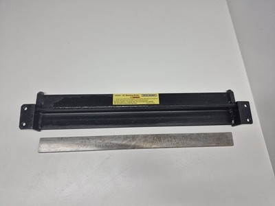 Central Machinery 18'' Bending Brake Model 39103 90 Degrees Bending Capacity