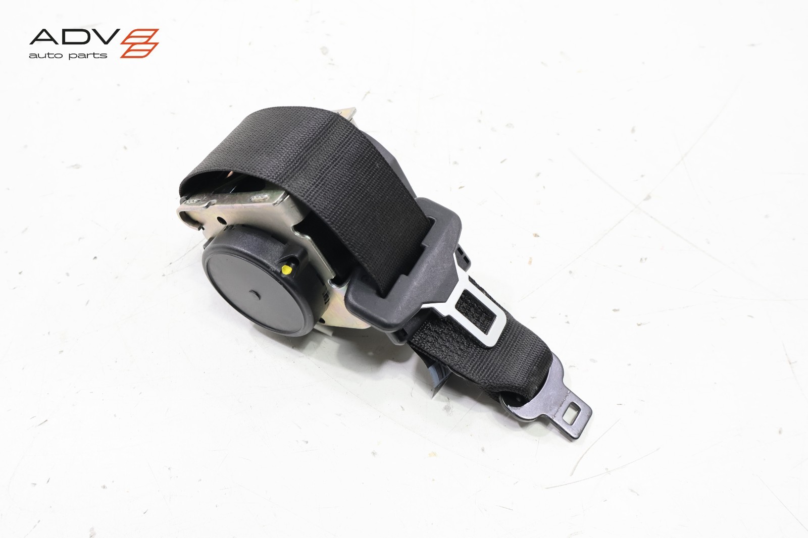 2014 - 2020 MASERATI GHIBLI REAR CENTER SEATBELT SEAT BELT RETRACTOR OEM