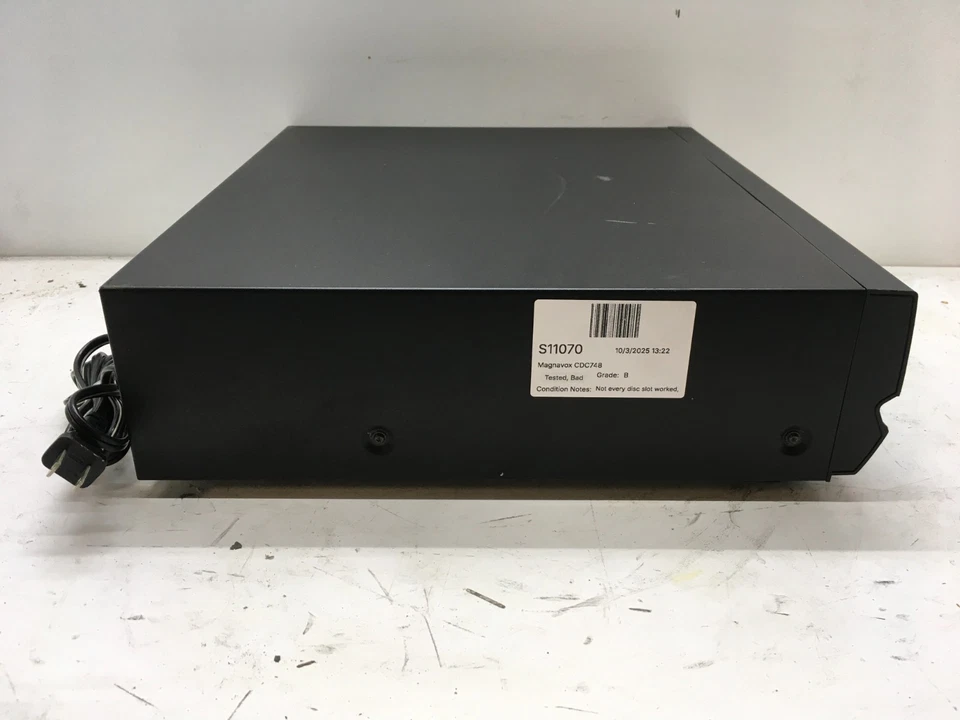 Magnavox CDC748 CD Changer - For Parts/Repair - Image 3 of 4