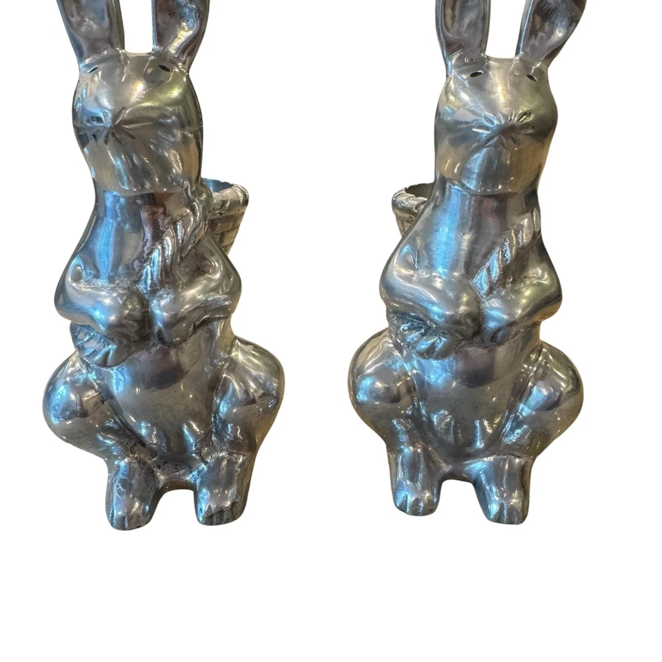 Juego de candelabros votivos Pottery Barn Bunny de metal plateado conejo resorte Foto 3 de 4