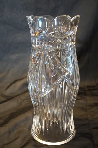 WATERFORD CRYSTAL JEFFERSON STYLE HURRICANE SHADE 11 1/2" by JOHN COUGHLIN 1997