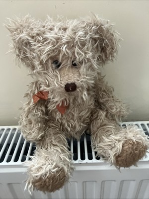 Russ Berrie Radcliffe Teddybär im Ruhestand Plüschtier Stofftier Beanie Unterteil 8 Zoll sitzend