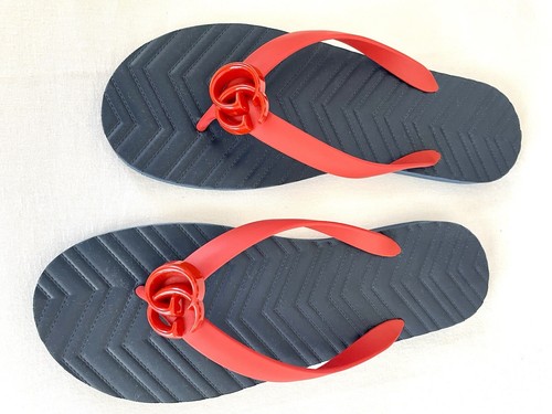 NEW GUCCI MEN'S RED BLUE DOUBLE G THONG FLIP FLOPS SANDALS GUCCI SIZE 12G - Picture 11 of 12