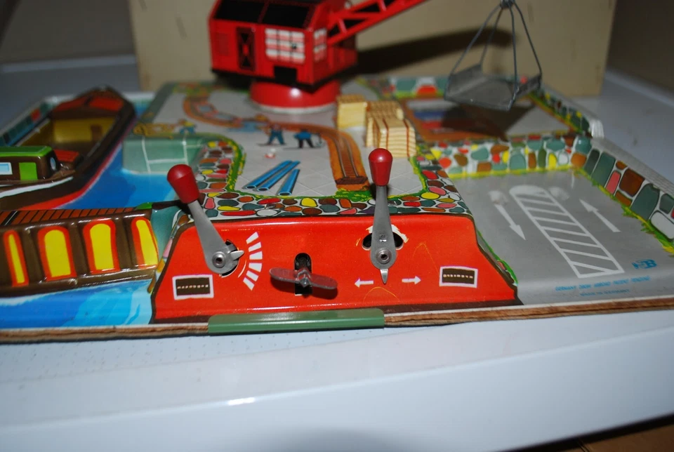 JOUET DBGM DOCKLAND REMONTE CONTROL WESTERN GERMANY 35X24,5 CM EN BOITE REF 200 - Photo 4/4