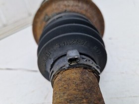 2013 Mercedes C Class W204 2.1 CDI Manual Driveshaft Rear Driver Right Side