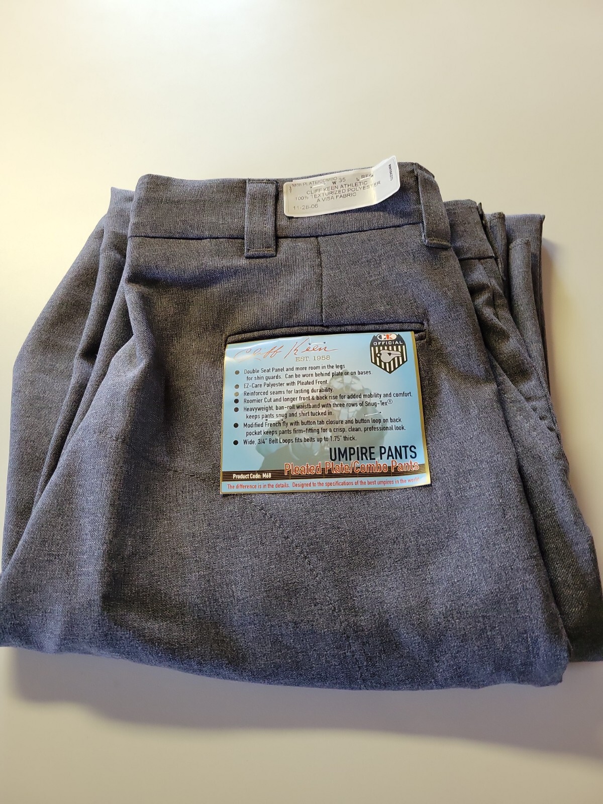 Cliff Keen Athletics Umpire piastra a pieghe pantaloni combinati grigi da uomo taglia 35 Reg. Nuovo con etichette