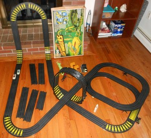 cliffhanger slot car track