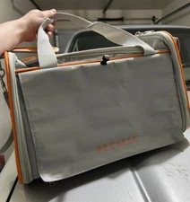 pet carrier
